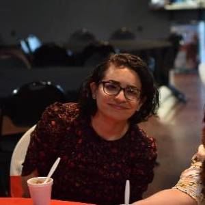 Meet your Posher, Claudia